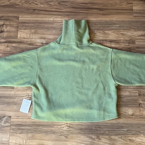 NWT - Free People Elk Mountain Pull Over Green Finch XS - Picture 7 of 10